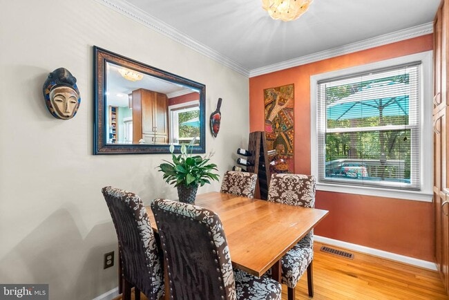 Building Photo - 303 Mt Vernon Ave