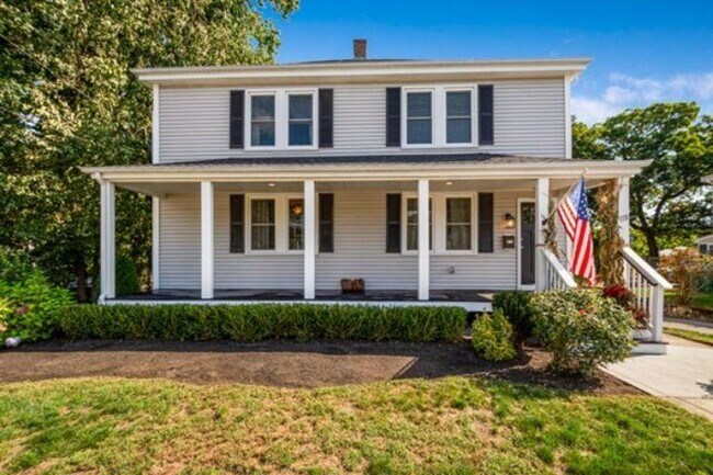 Welcome to 118 Center - Unit 1! - 118 Center Street