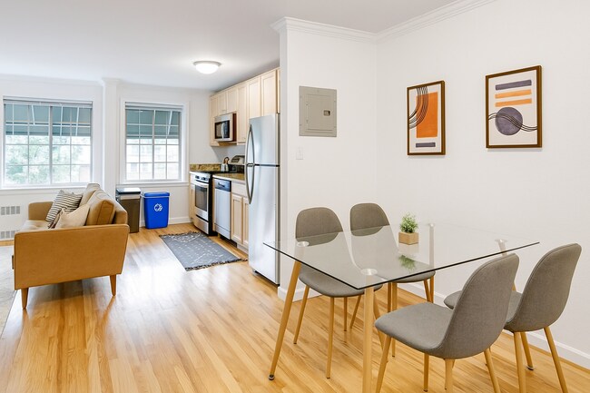 Foto del edificio - 1450 Albion St