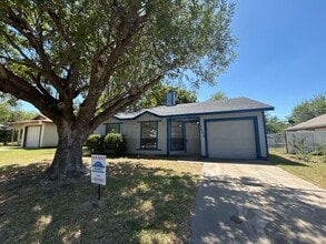 Building Photo - 3806 London Ln