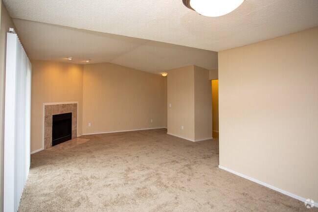 B2 2HABx2BA 1,100 ft² - MacArthur Park