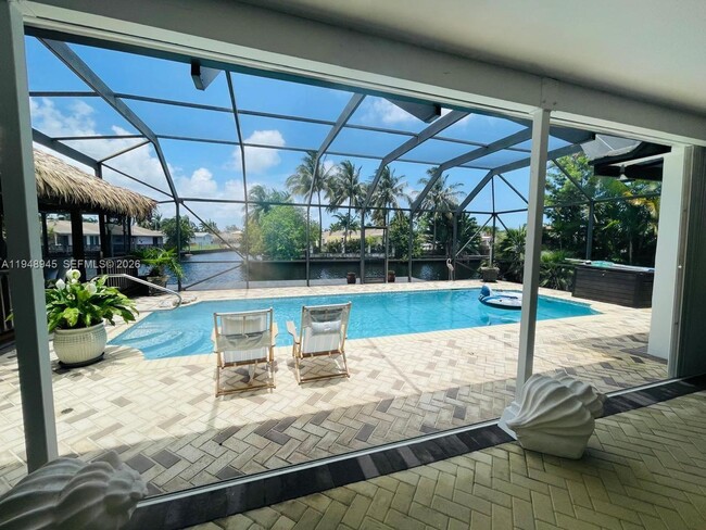 Building Photo - 2827 McKinley St