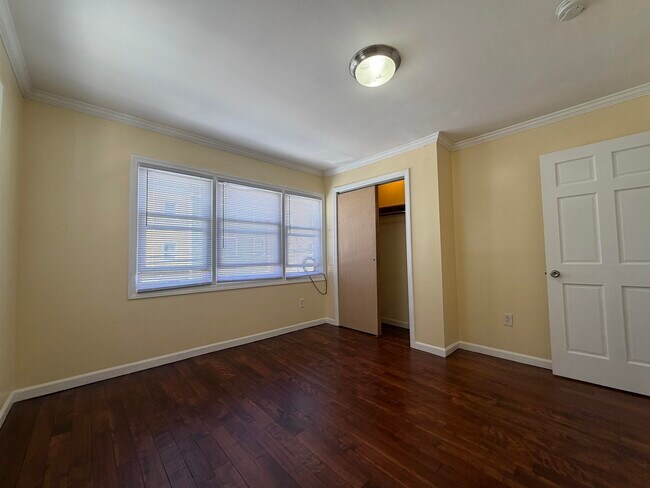 Foto del edificio - 77 Hutton St