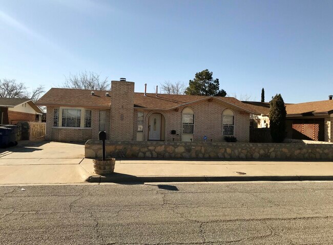 Foto del edificio - 5664 Longview Dr