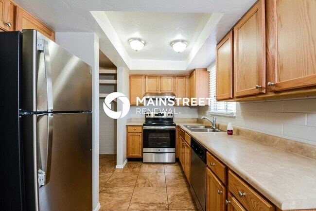Foto del edificio - 4 Bedroom Pet-Friendly Home in Tucson, AZ ...