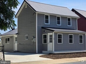 Building Photo - 32 South Main Street