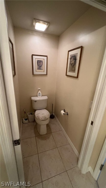 Foto del edificio - 5705 Mayflower Way