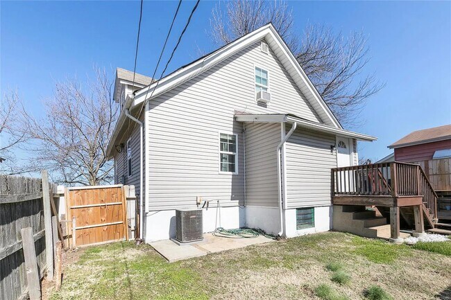 Building Photo - 3992 Neosho St