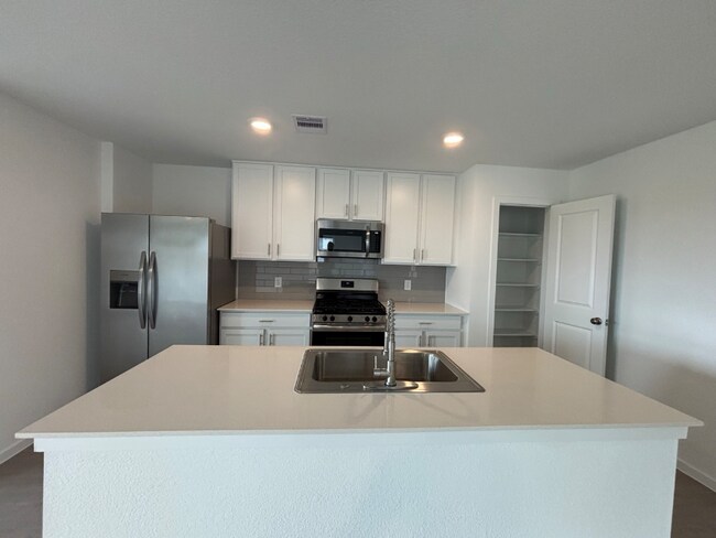 Building Photo - 29039 Rustic Windmill Wy