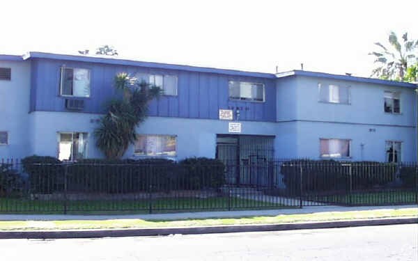 Building Photo - 14820 Blythe St