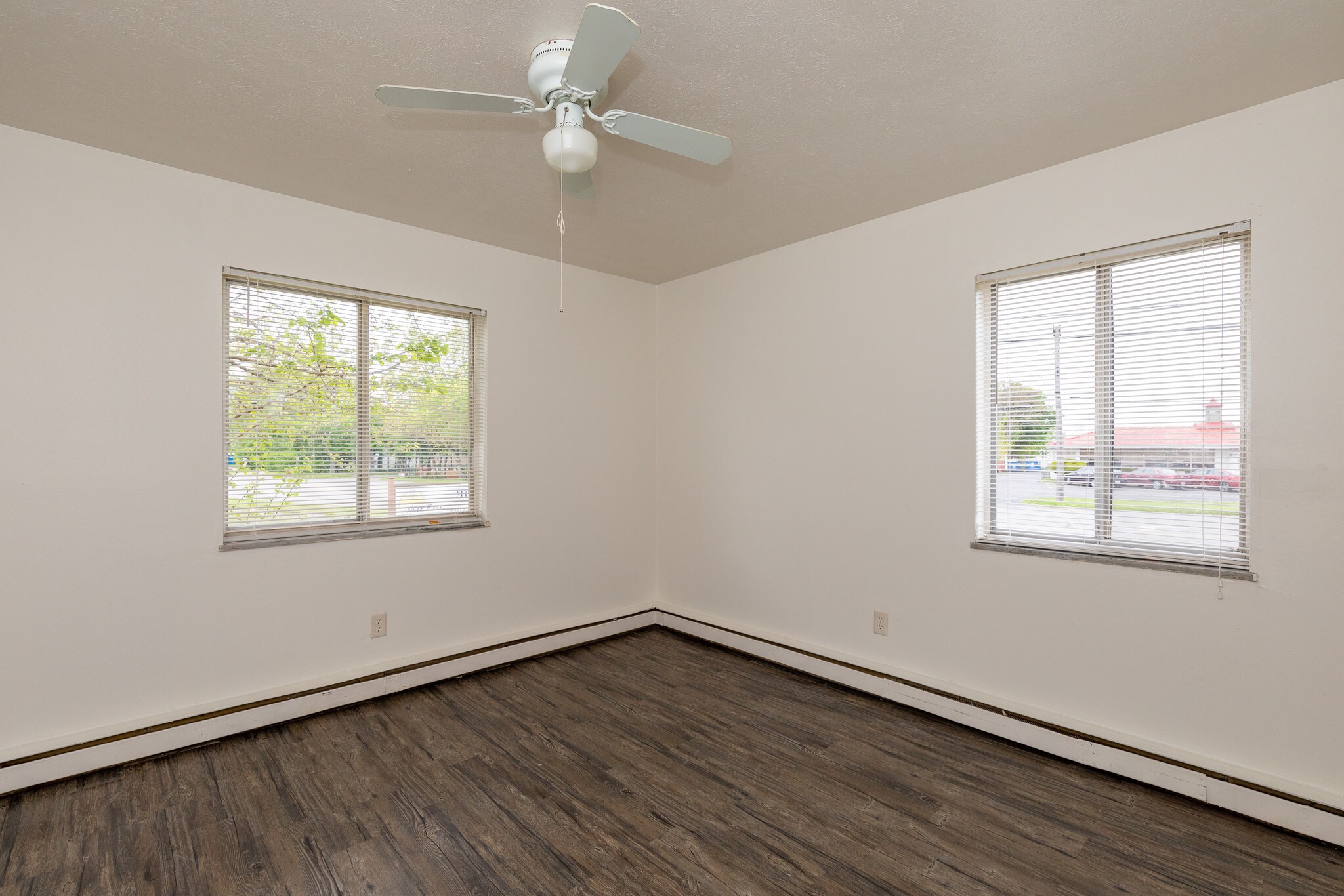 Water's Edge Apartments – photo 5