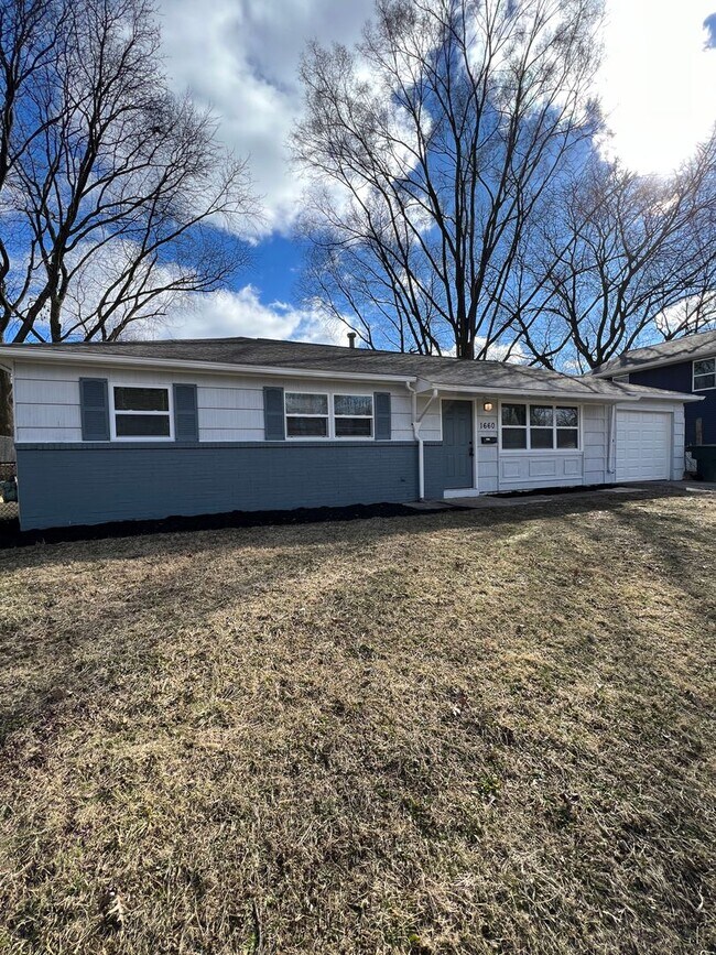 Foto del edificio - 3 Bedroom Beautifully updated Ranch