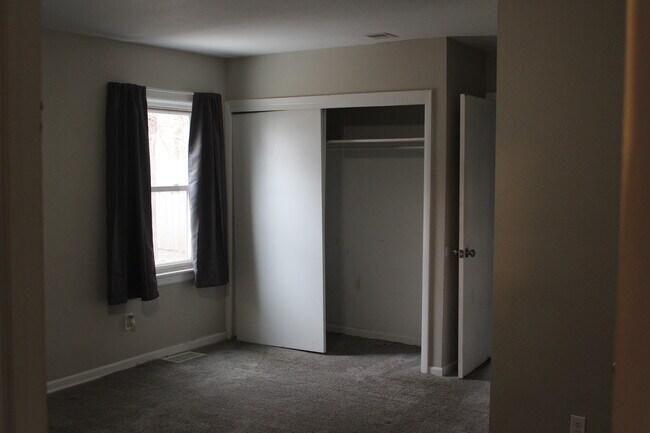 Foto del edificio - 1523 W 17th St N