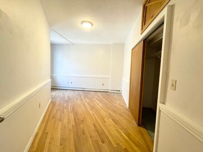 Building Photo - 259 North St