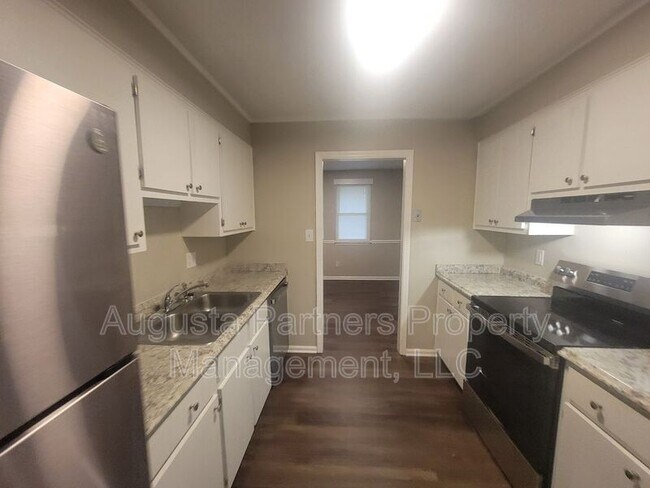Building Photo - 139 Stoneybrooks Pl