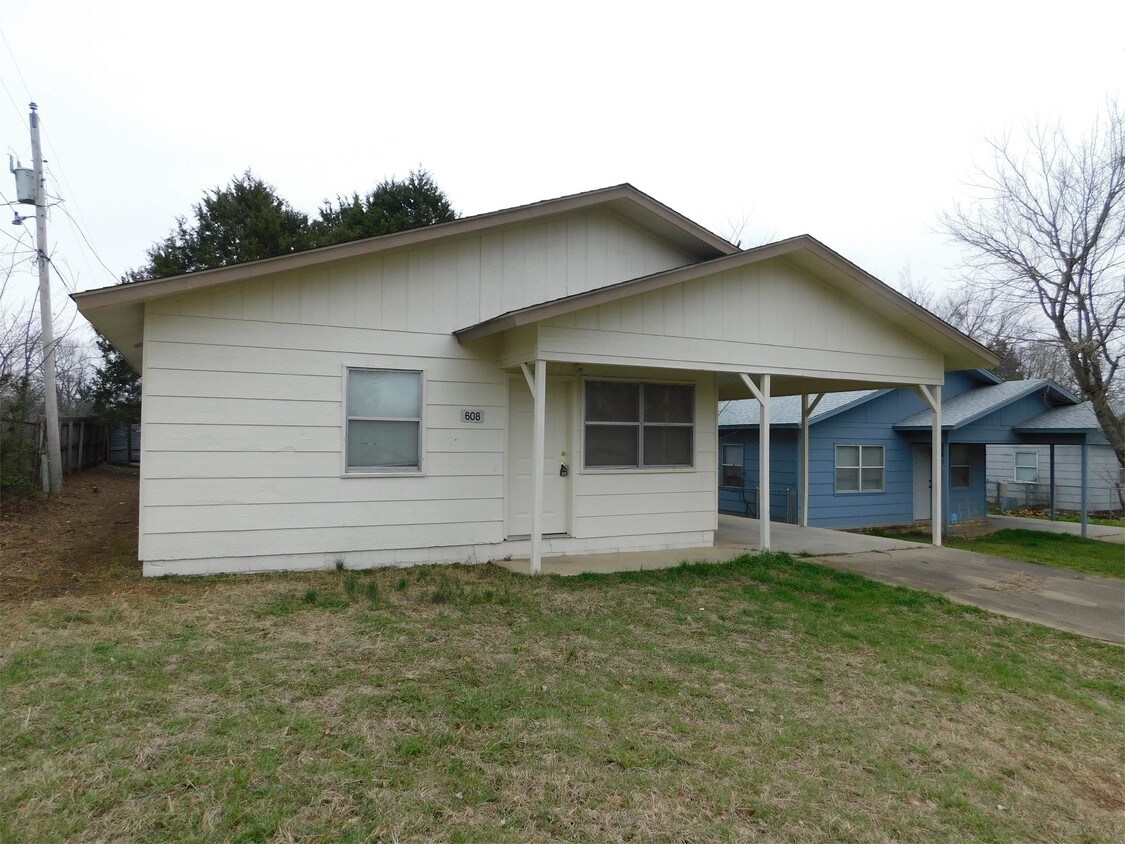 608 S Main St, Hackett, AR 72937 House Rental in Hackett, AR