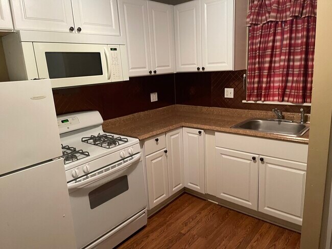 Foto del edificio - 924 Fox Chase Rd