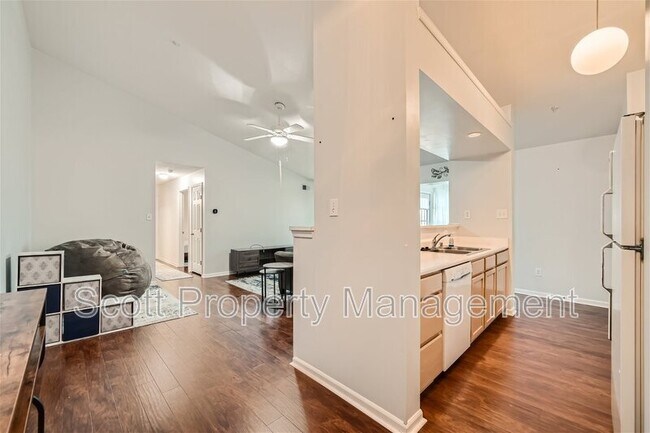 Foto del edificio - 53 willow path court