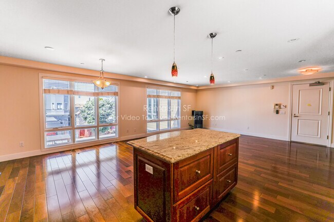 Building Photo - 2443 Clement St