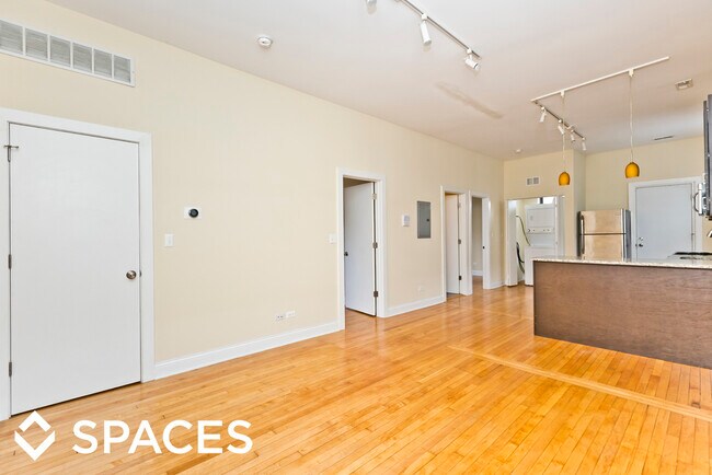 Foto del edificio - 4053 N Leavitt St