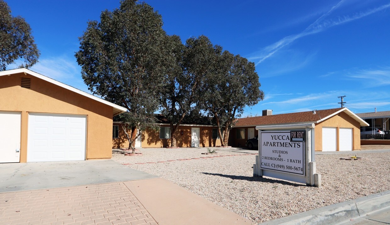 Primary Photo - Yucca Apartments