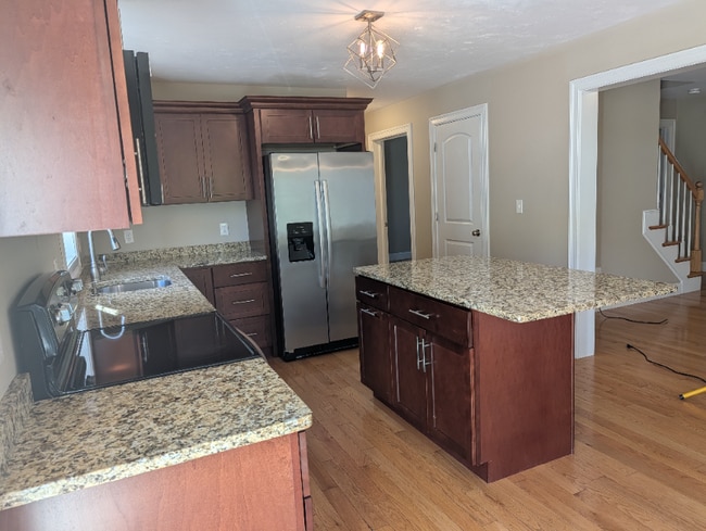 Building Photo - 55 Wenham Rd