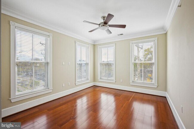 Foto del edificio - 910 Powhatan St