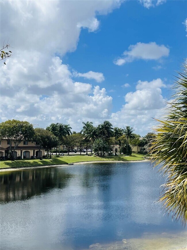 Foto del edificio - 8344 SW 27th St