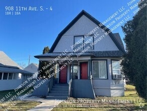 Building Photo - 908 11th Ave S