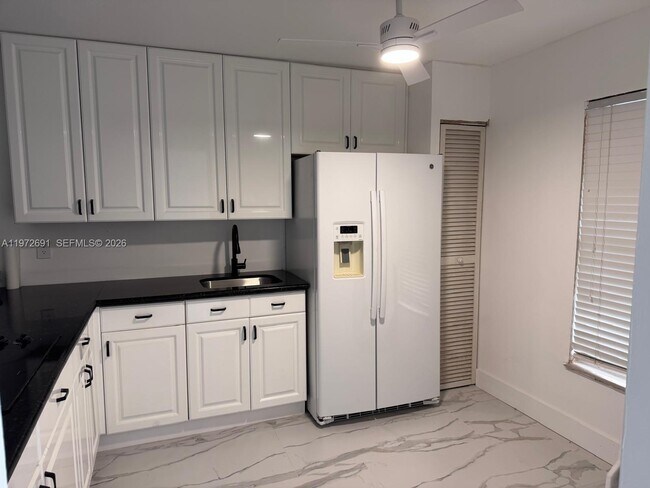 Foto del edificio - 1402 NW 80th Ave