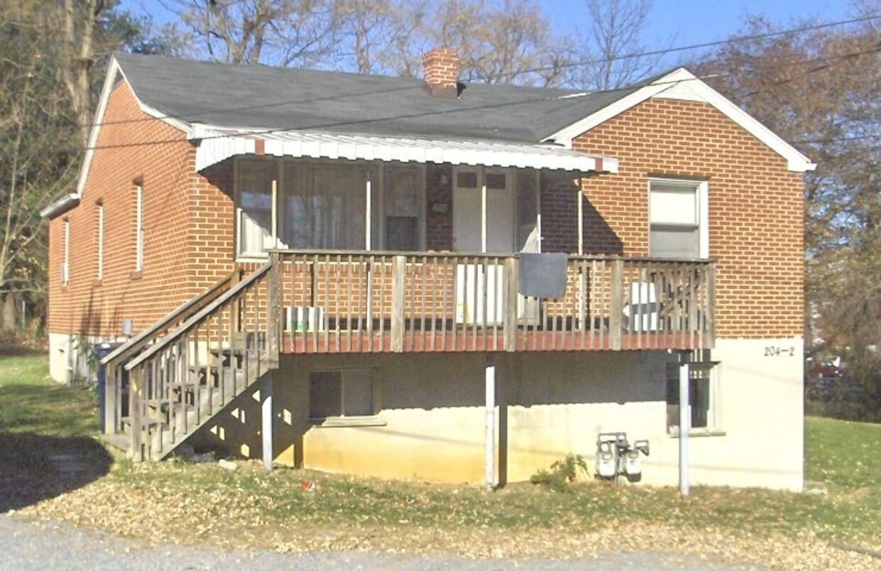2 Bedroom 1 Bath Duplex - 2 Bedroom 1 Bath Duplex