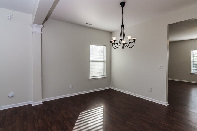 Building Photo - 15134 De Havilland Dr