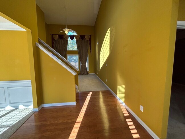 Building Photo - **PRICE IMPROVEMENT**285 Winthrop Lane - A...