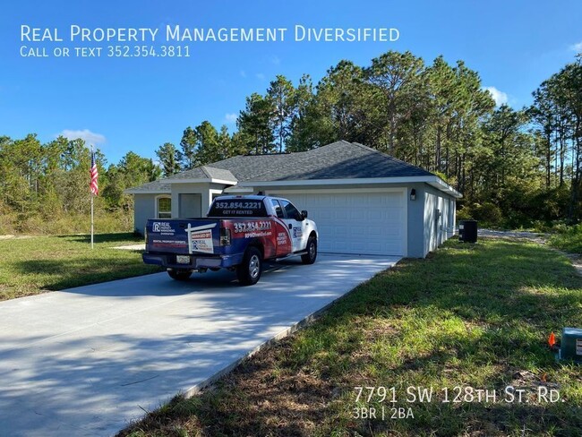 Building Photo - Custom Home - Desirable SW Ocala neighborh...