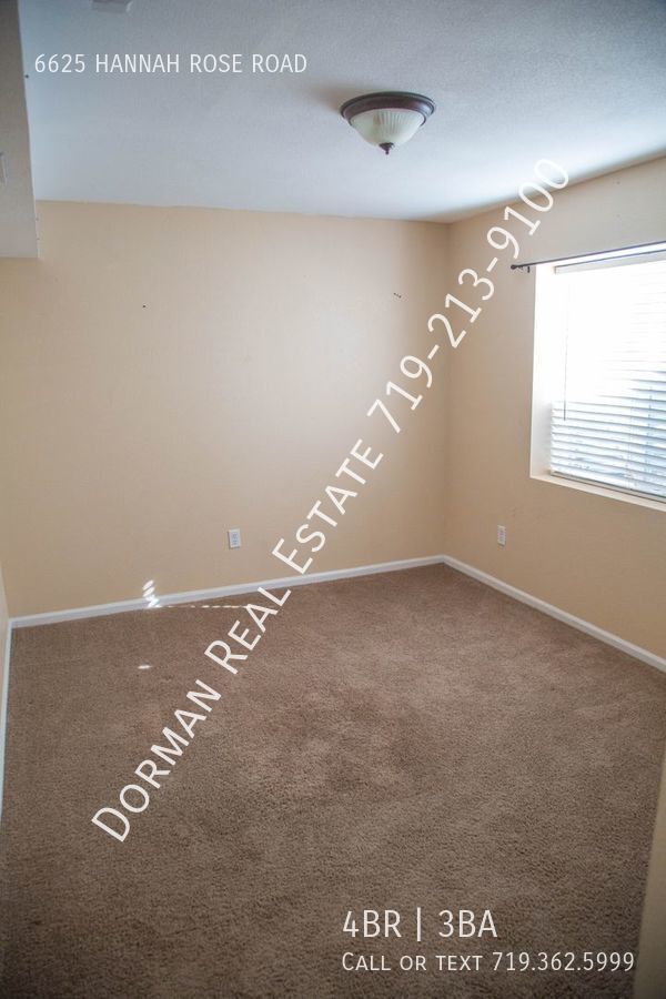 Foto del edificio - Rancher with basement