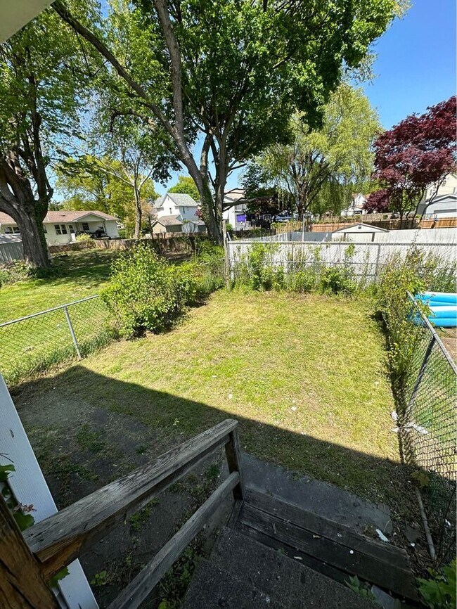 Foto del edificio - 619 Dean St