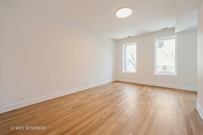 Foto del edificio - 524 N May St