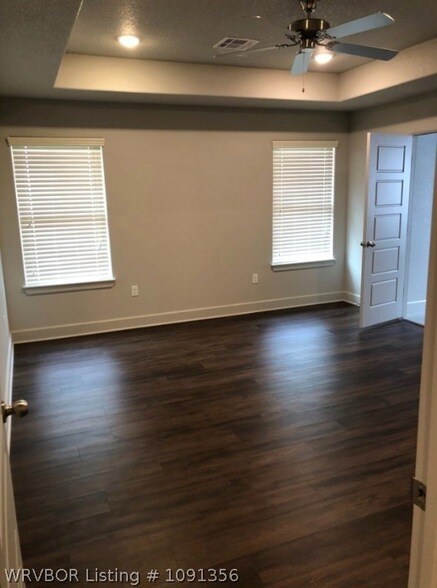 Building Photo - 9826 Willowbrook Loop