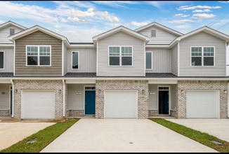 Building Photo - 319 Carmel Dr Building Photo - 319 Carmel Dr