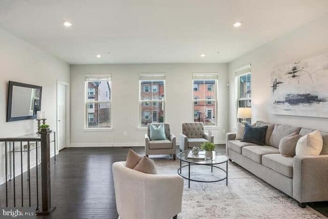 Foto del edificio - 5911 Richmanor Terrace