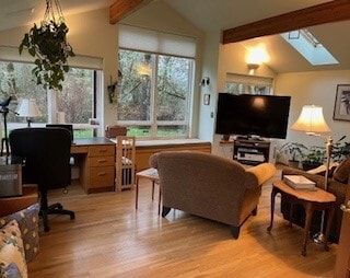 Building Photo - 775 NW James Pl