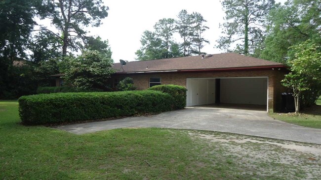 Building Photo - 2312 Killarney Way
