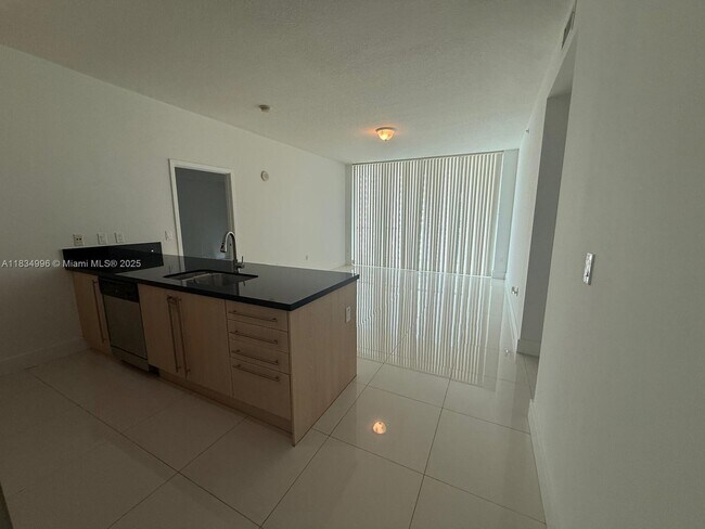 Foto del edificio - 1111 SW 1st Ave