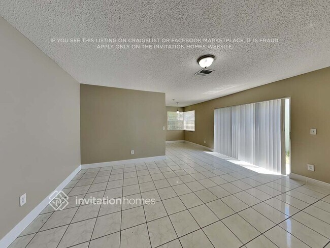 Foto del edificio - 10129 SW 223rd Terrace