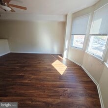 Building Photo - 532 S 15th St