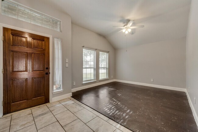 Foto del edificio - 20718 Cypress Green Ln