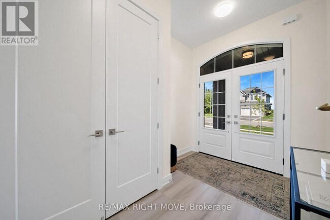 Photo du bâtiment - 3194 Orion Blvd