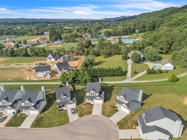 Foto del edificio - 6710 Padgett Hill Ln
