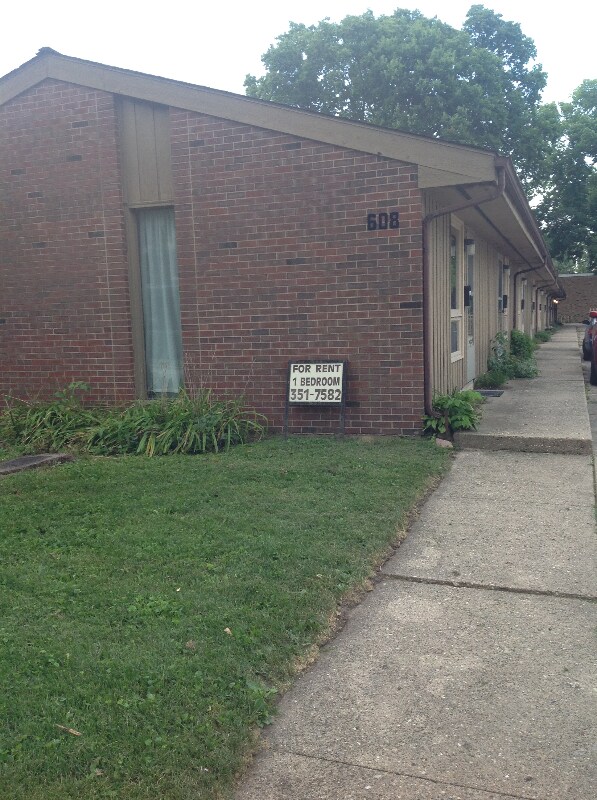 Foto principal - 608 W Green St