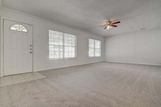 Foto del edificio - 8803 Brookfield Dr